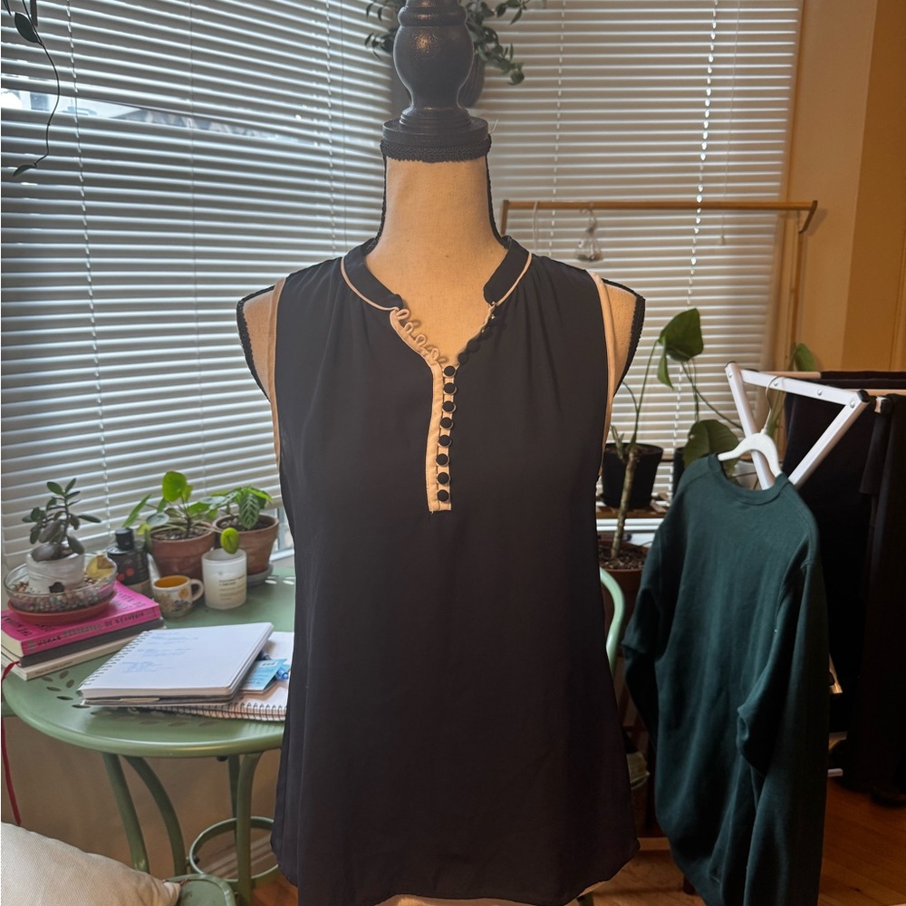 Banana Republic Buttoned Blouse